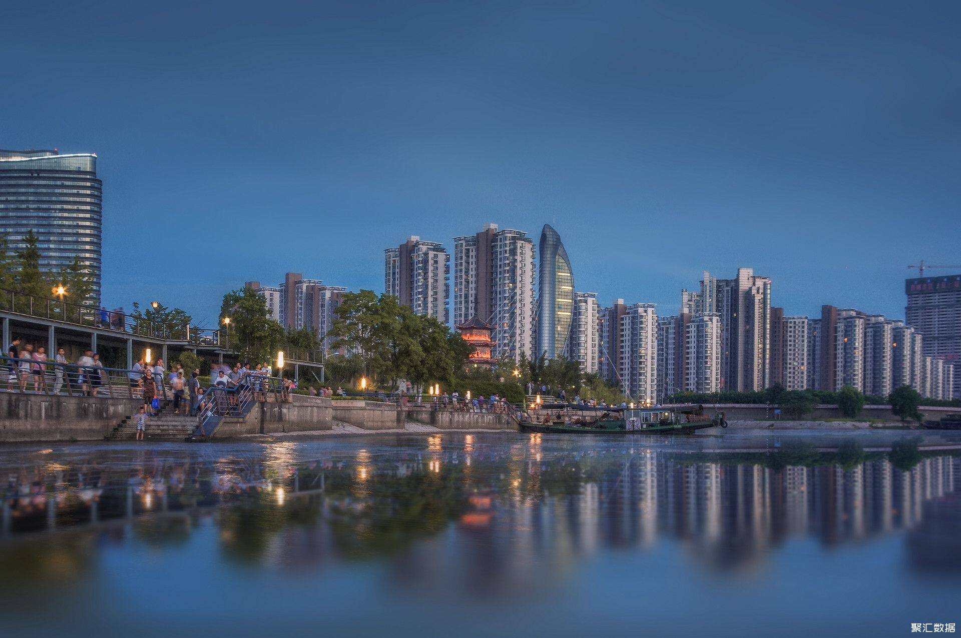 摄图网_501259430_banner_芜湖夜景（企业商用）