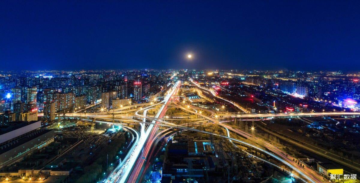 摄图网_500292175_banner_四惠月初生（企业商用）