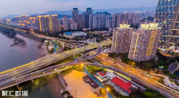 卖掉深圳1套房，到贵阳、重庆等城市买5套，不用上班，可行吗？